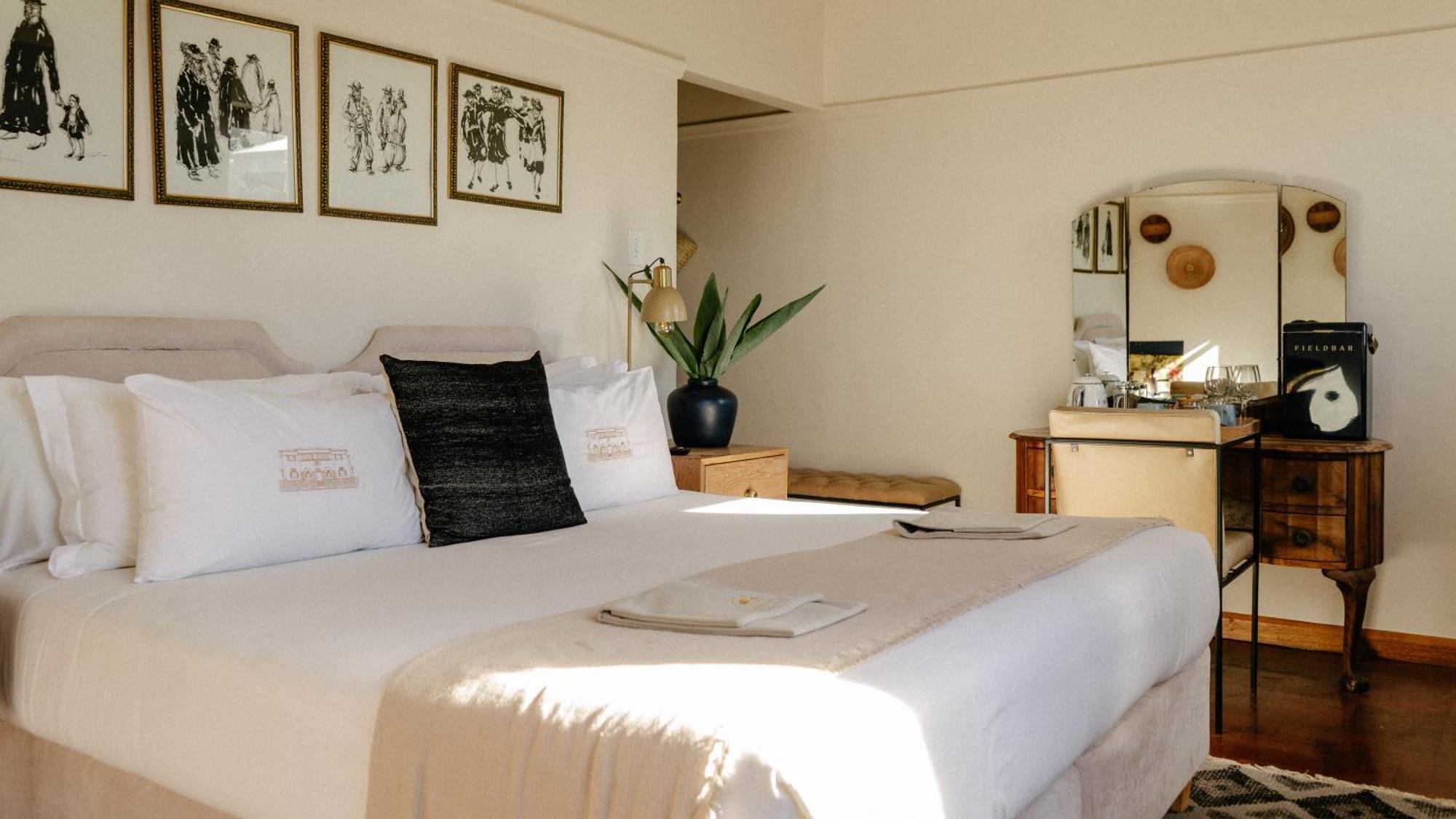Sonnekus Boutique Hotel & Bistro Kalk Bay Exteriör bild