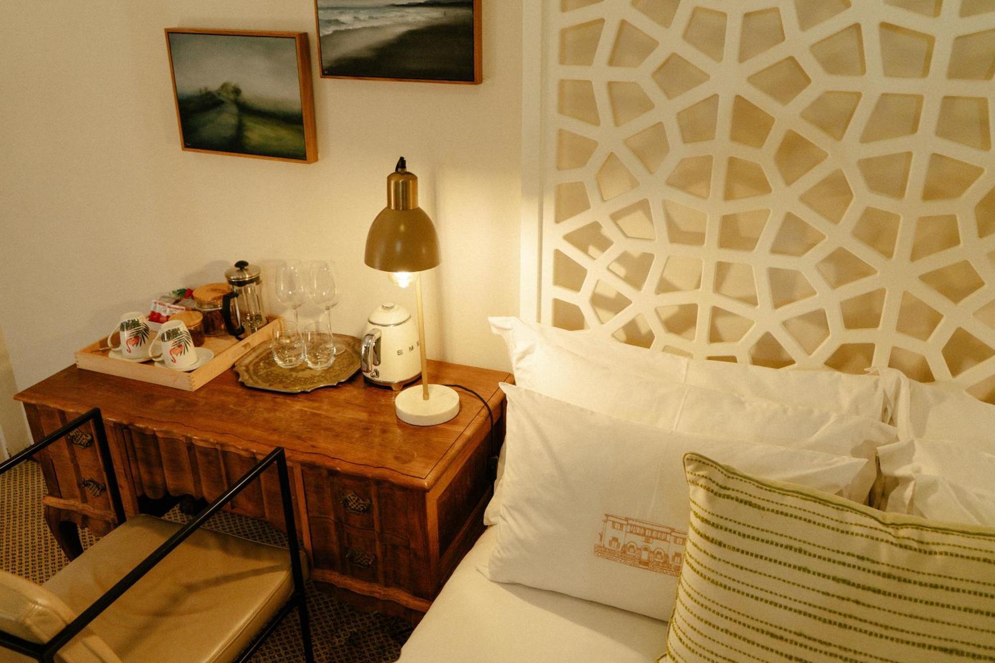 Sonnekus Boutique Hotel & Bistro Kalk Bay Exteriör bild