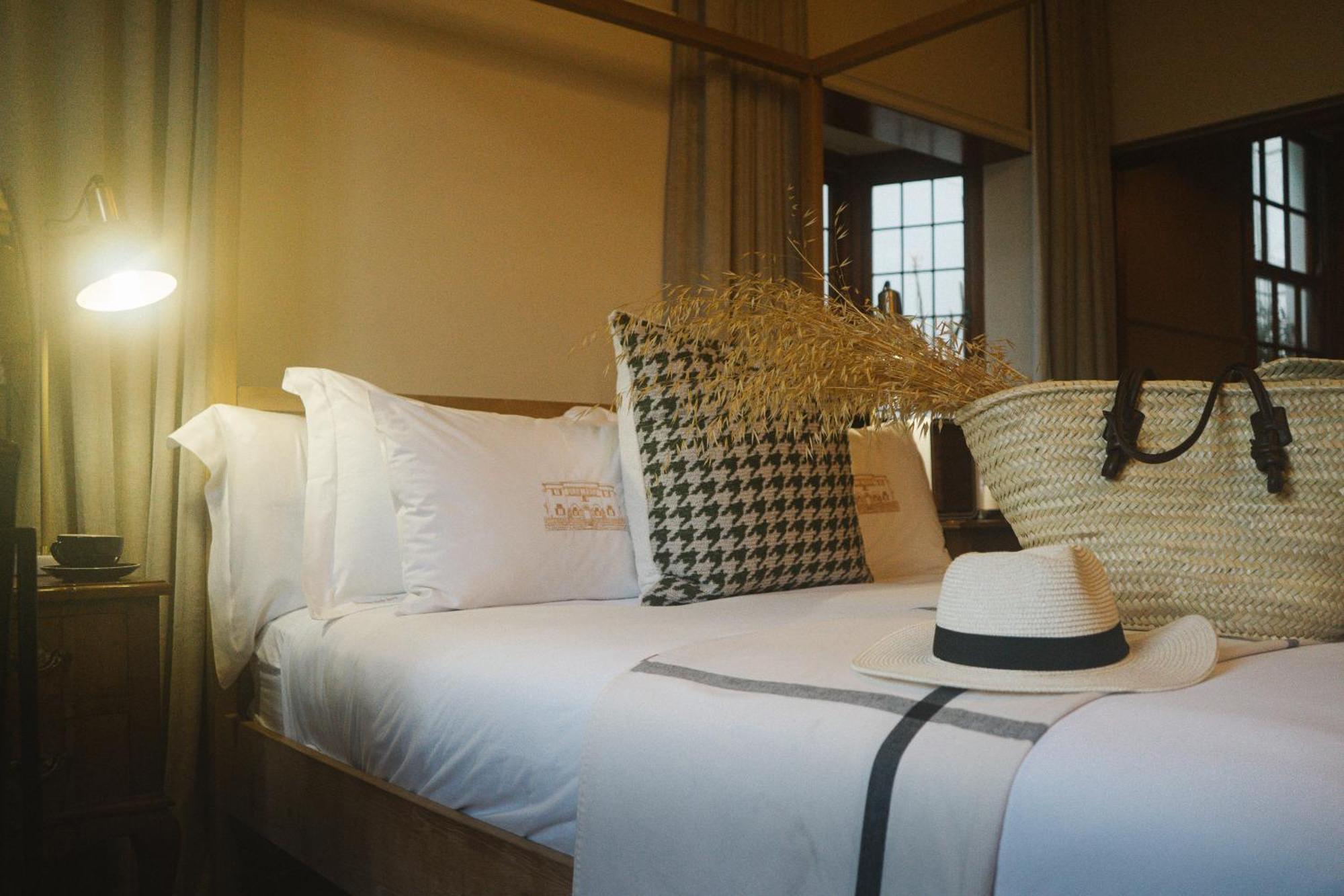 Sonnekus Boutique Hotel & Bistro Kalk Bay Exteriör bild